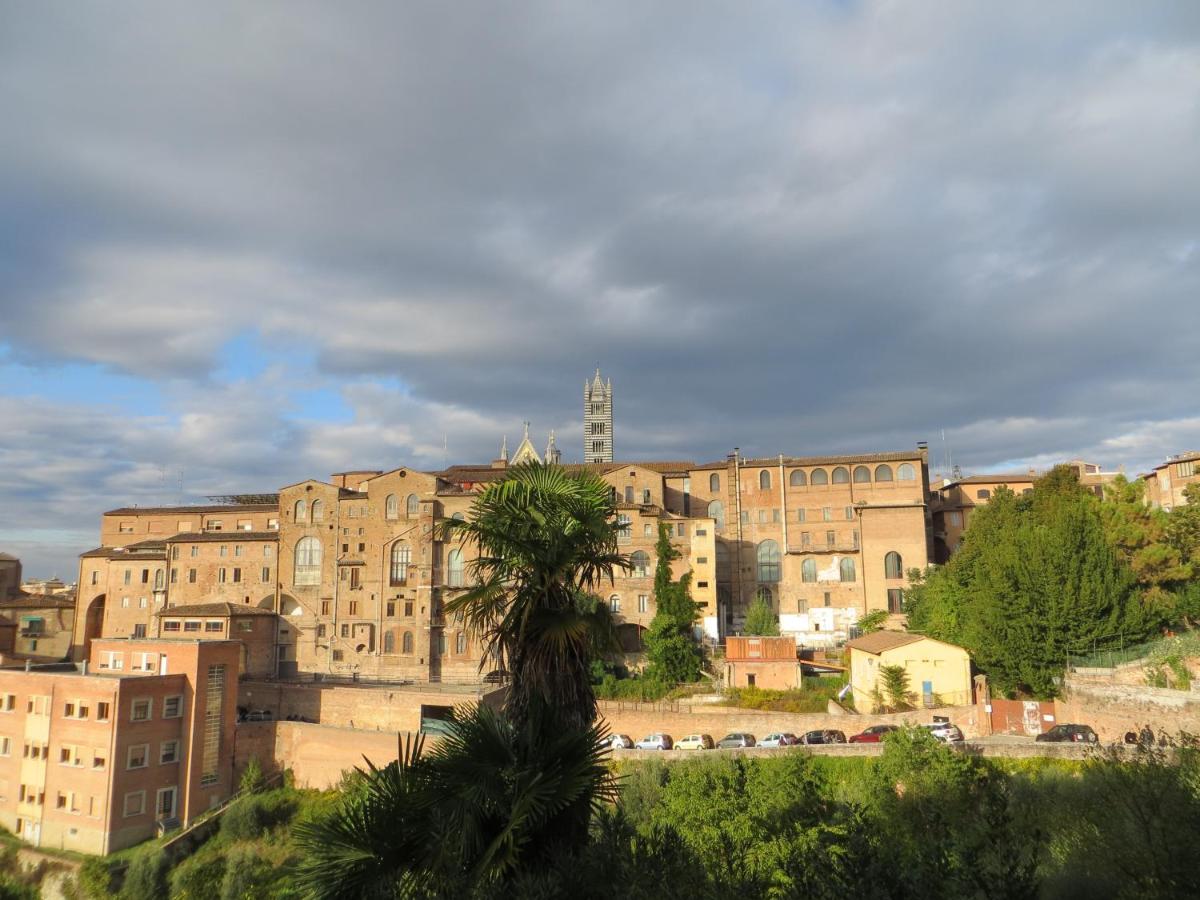 Casa Del Bravo - Camera Signorile '800 Sugli Antichi Orti Senesi Hotel Siena Buitenkant foto